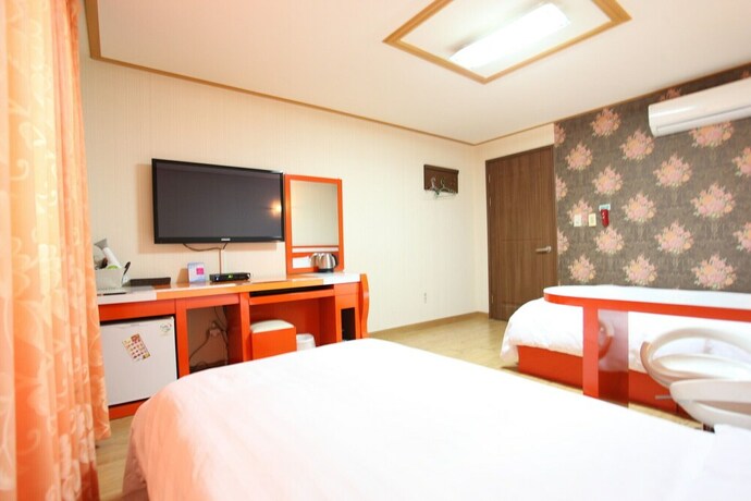 Imagen de la habitación del Hotel Jeju Happy. Foto 24