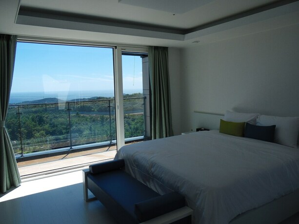 Imagen de la habitación del Hotel Jeju Healthcare Town Resort. Foto 25