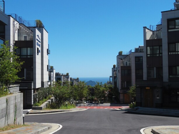Imagen de los exteriores del Hotel Jeju Healthcare Town Resort. Foto 39