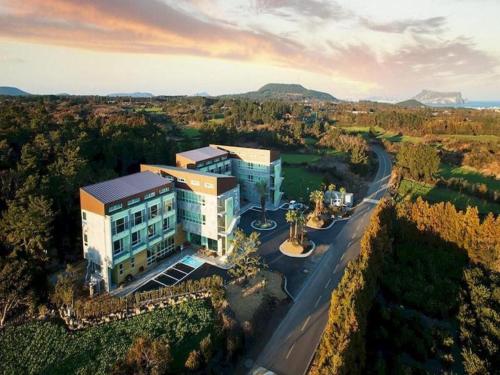 Imagen general del Hotel Jeju Hue Resort. Foto 11