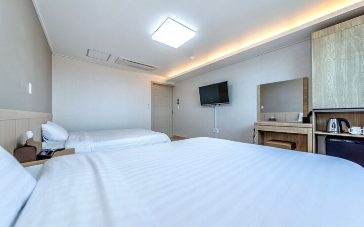 Imagen de la habitación del Hotel Jeju Jungmun J Hill. Foto 5