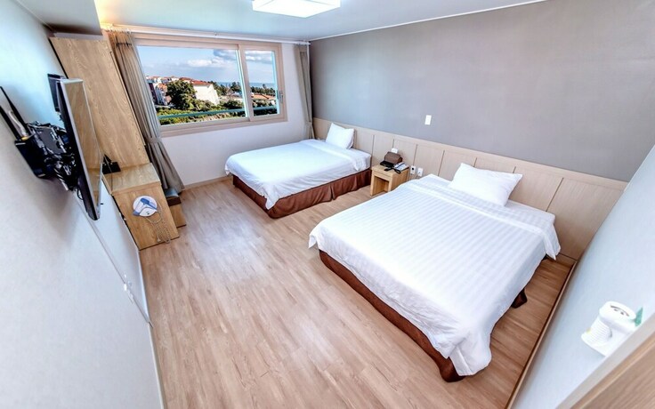 Imagen de la habitación del Hotel Jeju Jungmun J Hill. Foto 6