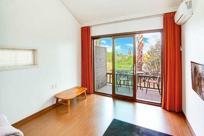 Imagen de la habitación del Hotel Jeju Kiaora Resort. Foto 37
