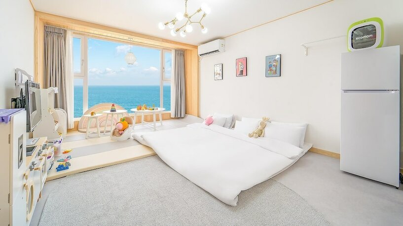 Imagen general del Hotel Jeju Kidsgajok Badatgahauseu. Foto 4