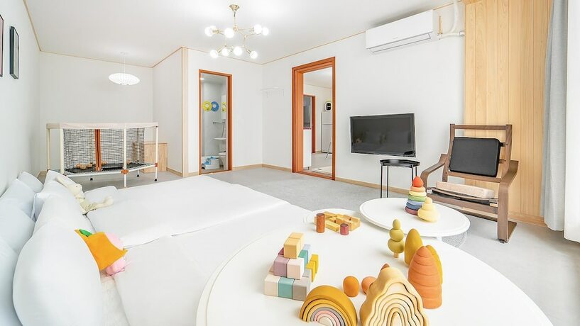 Imagen general del Hotel Jeju Kidsgajok Badatgahauseu. Foto 5