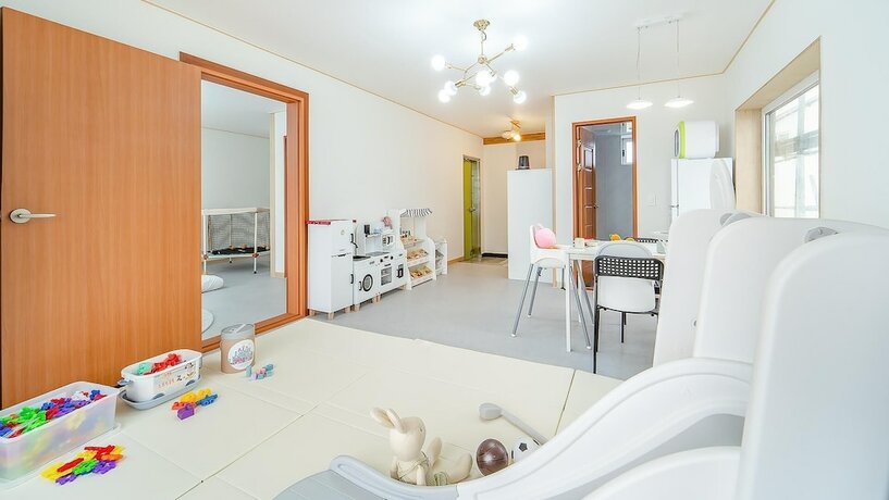 Imagen general del Hotel Jeju Kidsgajok Badatgahauseu. Foto 6