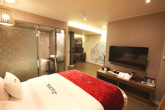 Imagen de la habitación del Hotel Jeju Lux. Foto 2