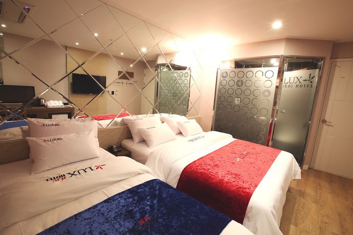 Imagen de la habitación del Hotel Jeju Lux. Foto 4