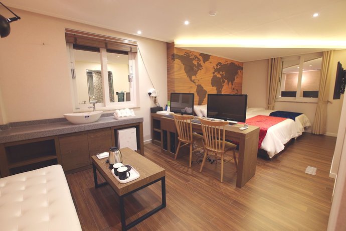 Imagen de la habitación del Hotel Jeju Lux. Foto 7