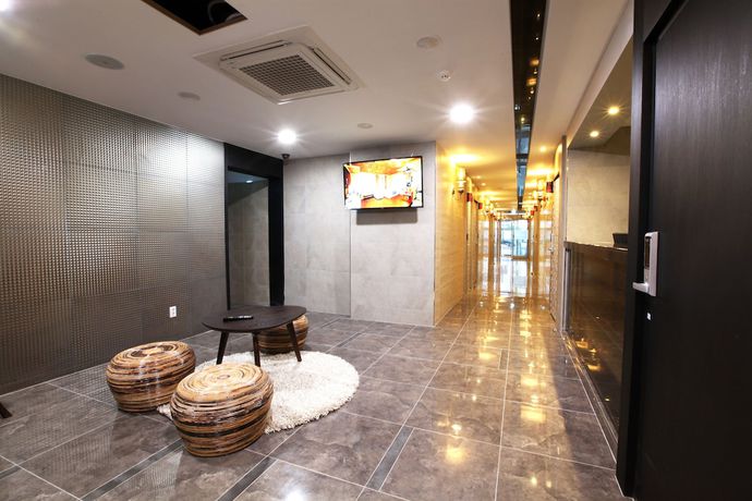 Imagen de los interiores del Hotel Jeju Lux. Foto 20