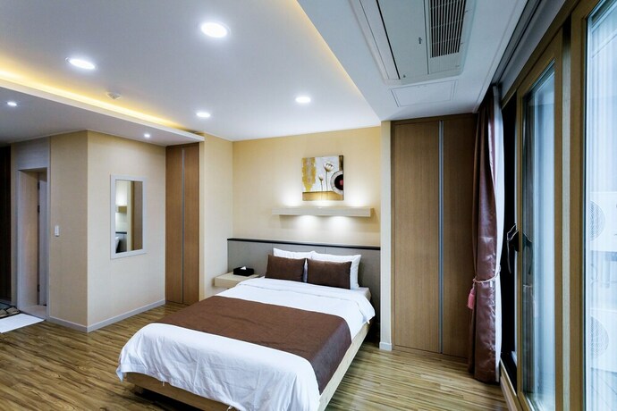 Imagen de la habitación del Hotel Jeju M Resort. Foto 31