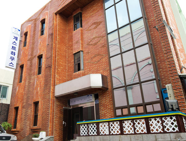 Imagen de los interiores del Hotel Jeju Masil Guesthouse. Foto 16