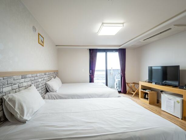 Imagen general del Hotel Jeju Moseulpo. Foto 13