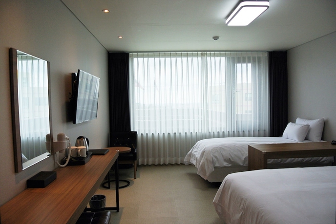 Imagen de la habitación del Hotel Jeju Noblesse Hotel. Foto 2