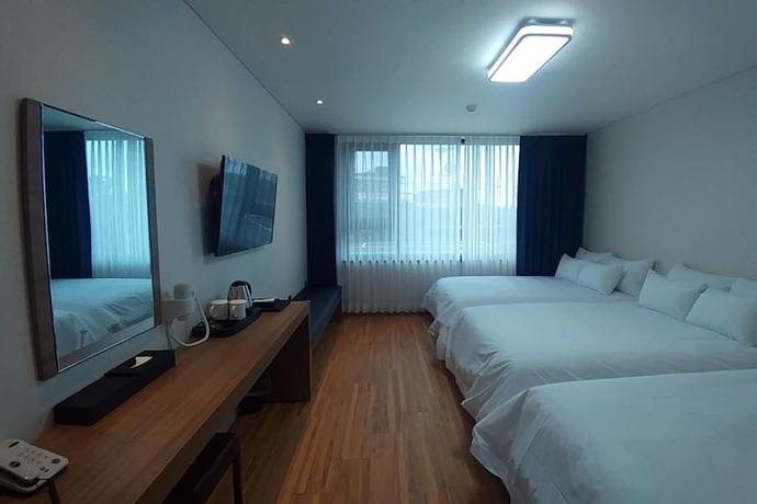 Imagen de la habitación del Hotel Jeju Noblesse Hotel. Foto 8