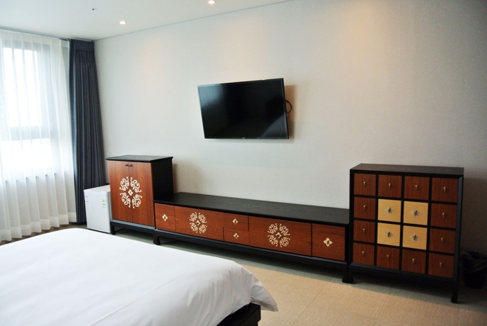 Imagen de la habitación del Hotel Jeju Noblesse Hotel. Foto 12
