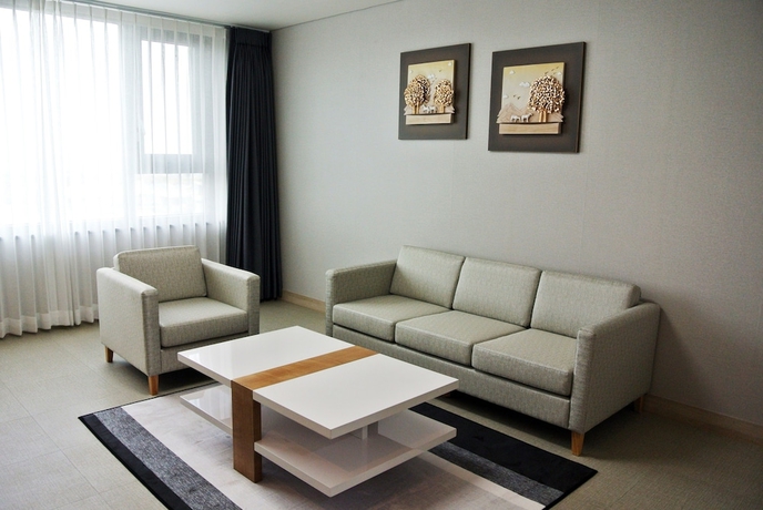 Imagen de la habitación del Hotel Jeju Noblesse Hotel. Foto 16