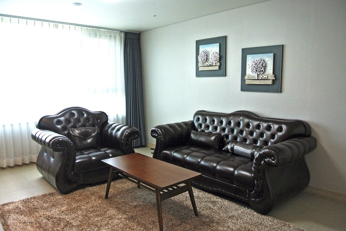 Imagen de la habitación del Hotel Jeju Noblesse Hotel. Foto 17