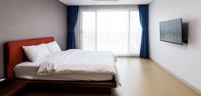 Imagen de la habitación del Hotel Jeju Ocean Square Resort. Foto 14