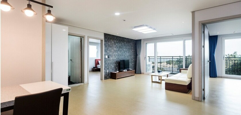 Imagen de la habitación del Hotel Jeju Ocean Square Resort. Foto 15