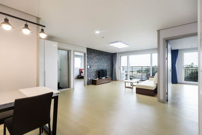 Imagen de la habitación del Hotel Jeju Ocean Square Resort. Foto 17