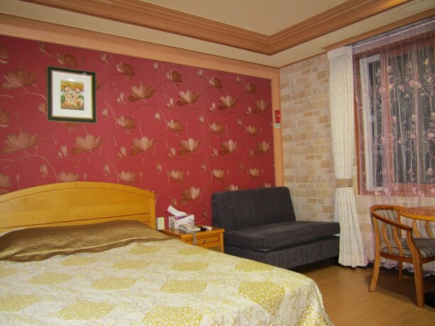 Imagen de la habitación del Hotel Jeju Olleh. Foto 17