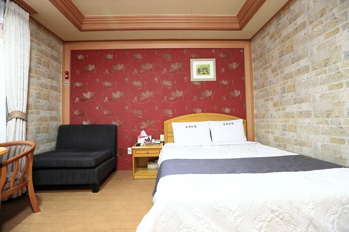 Imagen de la habitación del Hotel Jeju Olleh. Foto 19