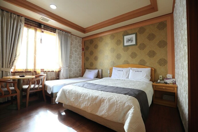 Imagen de la habitación del Hotel Jeju Olleh. Foto 22