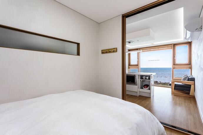 Imagen general del Hotel Jeju Ollero. Foto 6