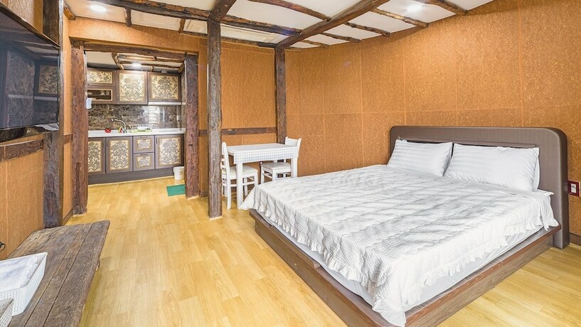 Imagen de la habitación del Hotel Jeju Padosoriminbak Pension. Foto 12