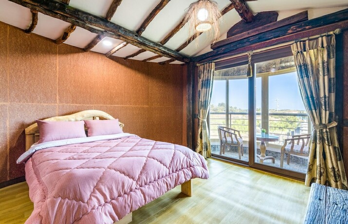 Imagen de la habitación del Hotel Jeju Padosoriminbak Pension. Foto 19