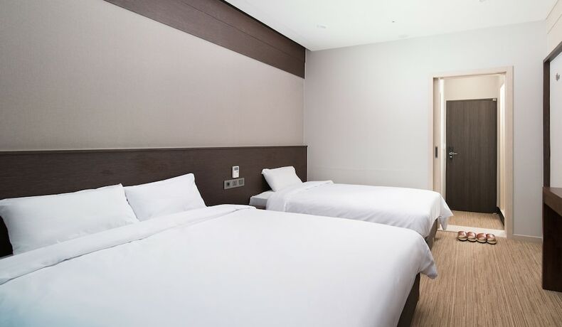 Imagen de la habitación del Hotel Jeju Palace. Foto 11