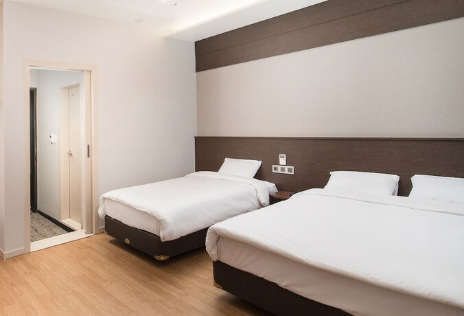 Imagen de la habitación del Hotel Jeju Palace. Foto 13