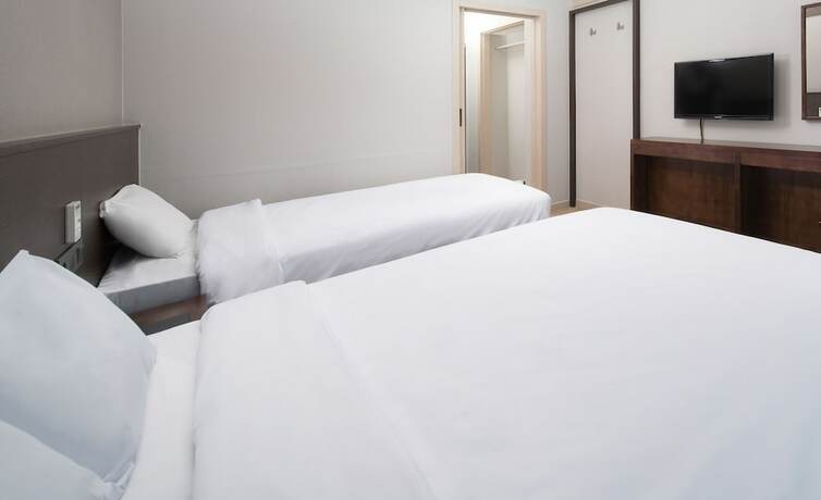 Imagen de la habitación del Hotel Jeju Palace. Foto 19