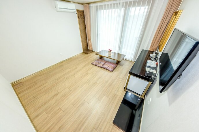Imagen de la habitación del Hotel Jeju Pearly. Foto 9