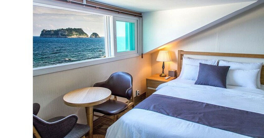 Imagen de la habitación del Hotel Jeju Playa. Foto 13