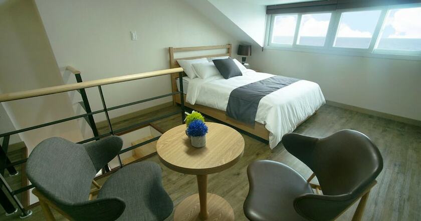 Imagen de la habitación del Hotel Jeju Playa. Foto 14