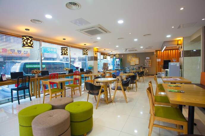 Imagen general del Hotel Jeju R and Guest House - Hostel. Foto 9