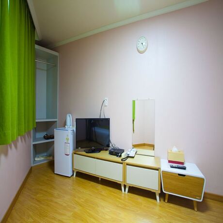 Imagen de la habitación del Hotel Jeju R and Guest House - Hostel. Foto 23
