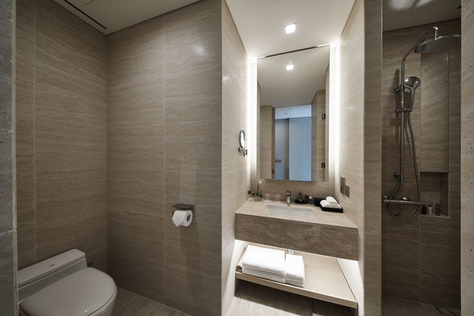 Imagen de los exteriores del Hotel Jeju Shinhwa World Landing Resort. Foto 17