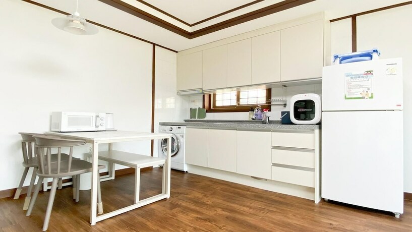 Imagen general del Hotel Jeju Sigan Yeohaeng Huyang Pension. Foto 1