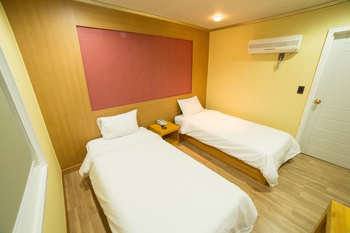 Imagen de la habitación del Hotel Jeju Stay Of Jeju City. Foto 10