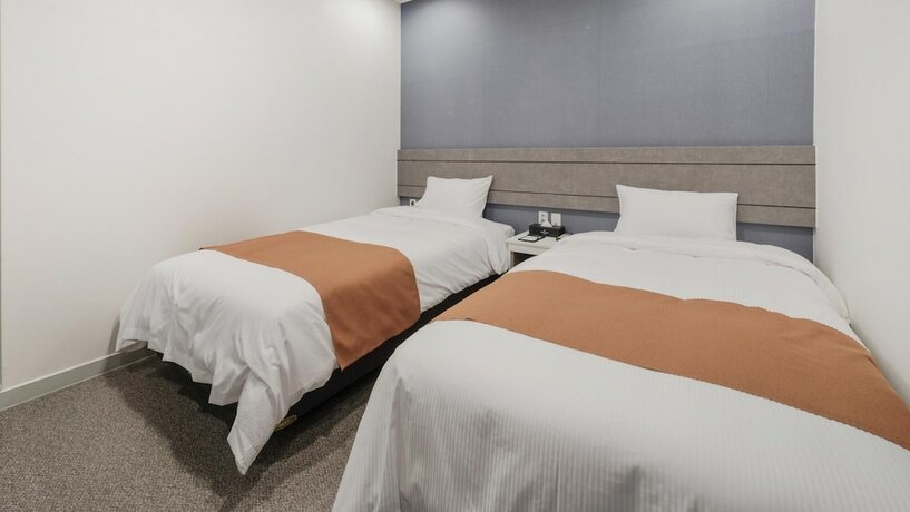 Imagen de la habitación del Hotel Jeju Sunstay. Foto 16