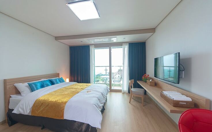 Imagen de la habitación del Hotel Jeju Swansea Resort. Foto 23