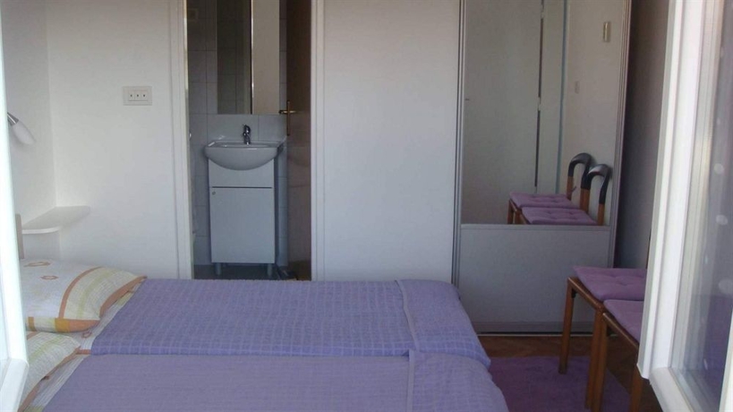 Imagen de la habitación del Hotel Jele Rooms. Foto 13