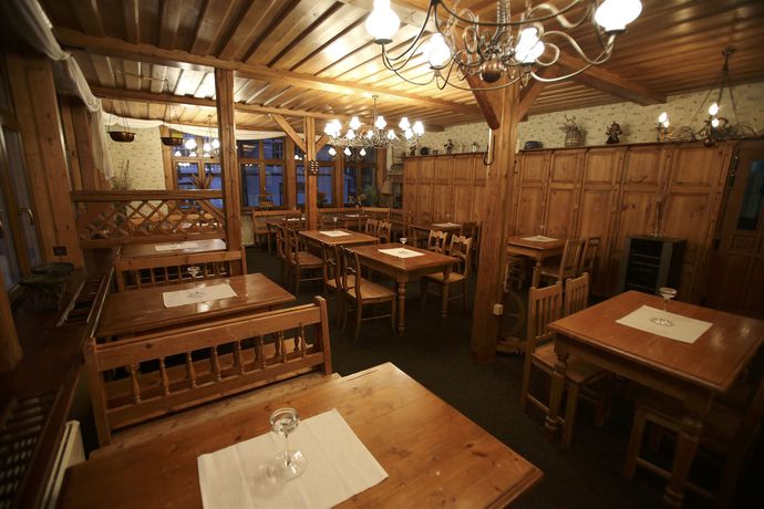 Imagen de los interiores del Hotel Jel&iacute;nek. Foto 15