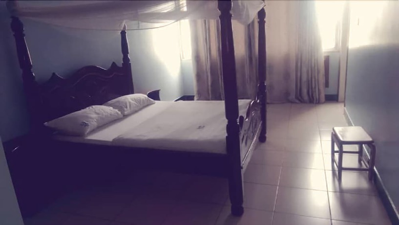 Imagen de la habitación del Hotel Jeliza. Foto 11