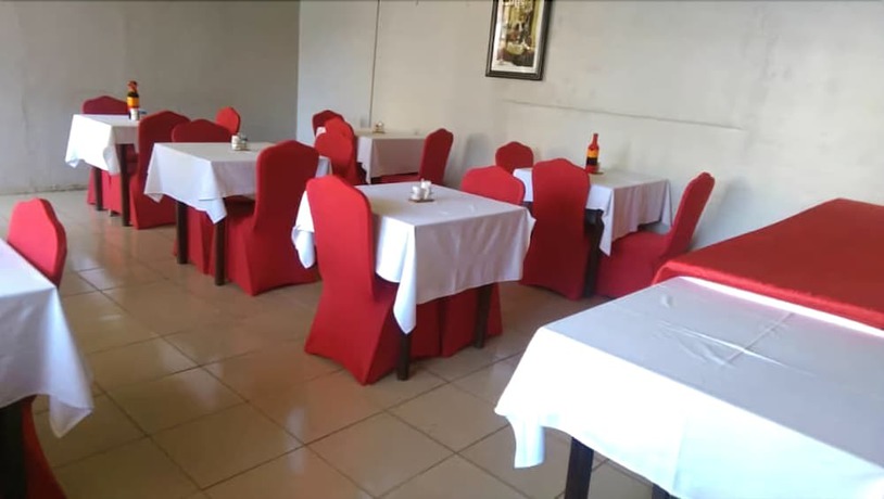 Imagen del bar/restaurante del Hotel Jeliza. Foto 9