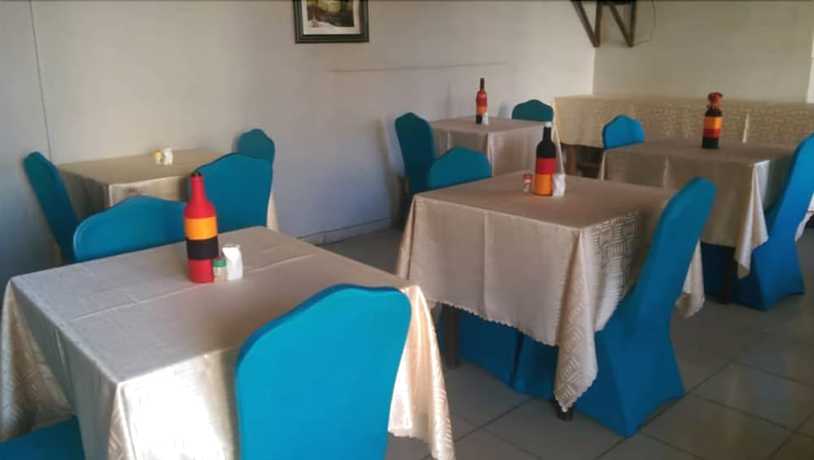 Imagen del bar/restaurante del Hotel Jeliza. Foto 10