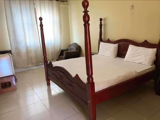 Imagen de la habitación del Hotel Jeliza. Foto 16